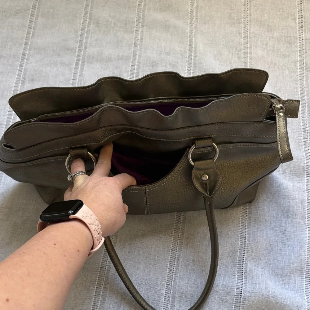 Mondani Metallic Gray Y2k Shoulder Bag
